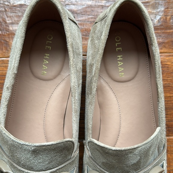 Cole Haan Women’s Stassi Suede Chain Loafers, size 9 - Picture 4 of 9